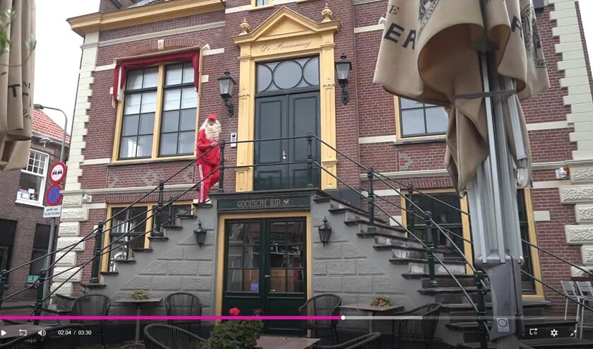 <p>Sinterklaas is wel op een hele bijzondere manier in Laren aangekomen dit jaar.</p>
