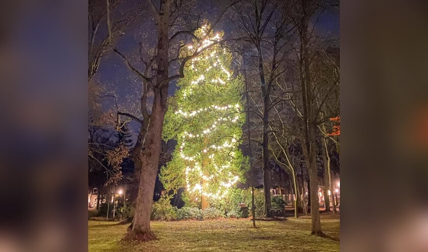 <p>Het baken van Muiderberg zal helaas tijdens de jaarwisseling niet zo mooi branden.</p>