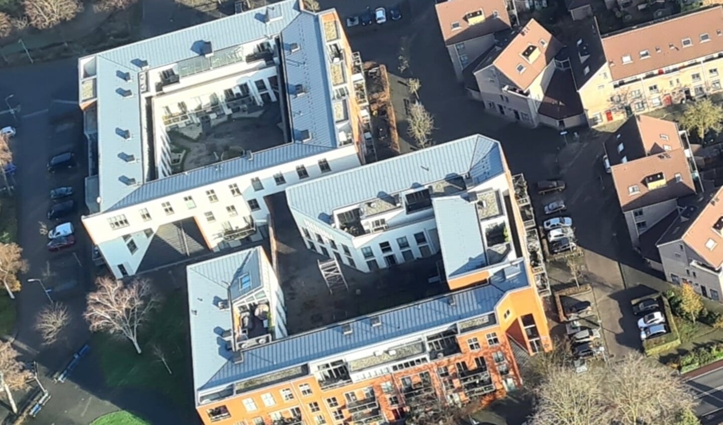 In het Dichtershof is nu amper groen te bekennen.