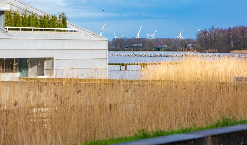 Ook in het Gooimeer komen geen windmolens of zonnevelden.
