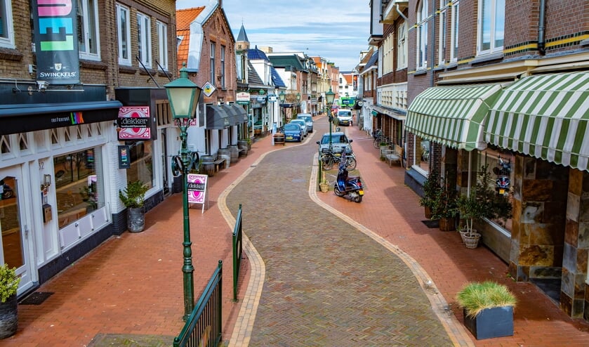 Straten zijn leeg en verlaten.