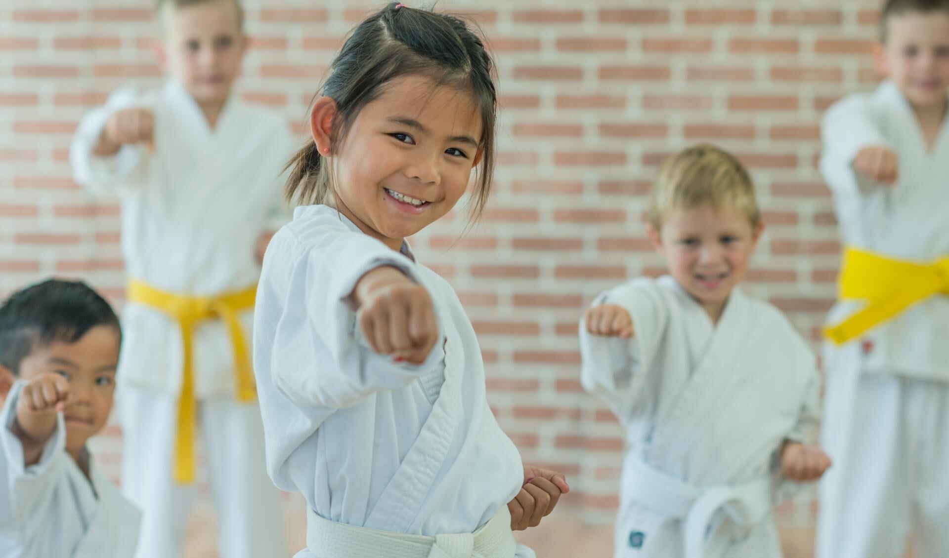 Het jeugdfonds kan sportlessen betalen als de ouders daarvoor geen mogelijkheid hebben.