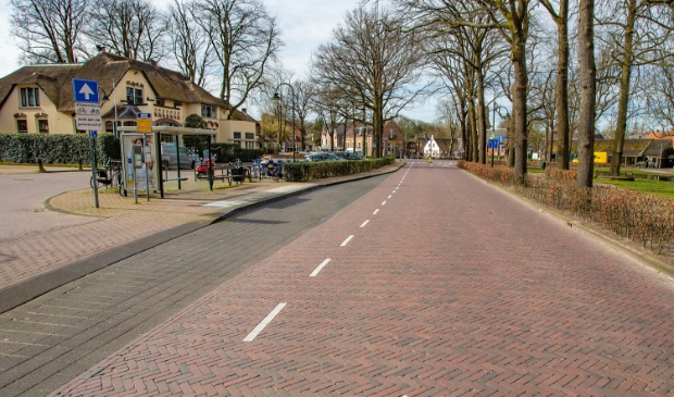 Lege straten in het begin van de coronacrisis, zoals hier in Laren.
