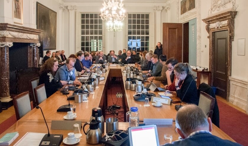 <p>Niet het stadhuis, maar het Vechtstede College is morgen het toneel van de raadsvergadering.</p>
