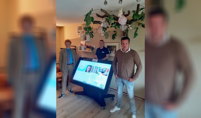 De Belevingstafel werd gisteren afgeleverd en geïnstaleerd.