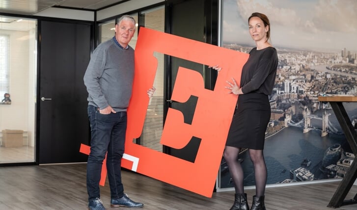 Adri de Bruijn (uitgever) en Jolanda de Rijk (directeur) van uitgeverij Enter Media.