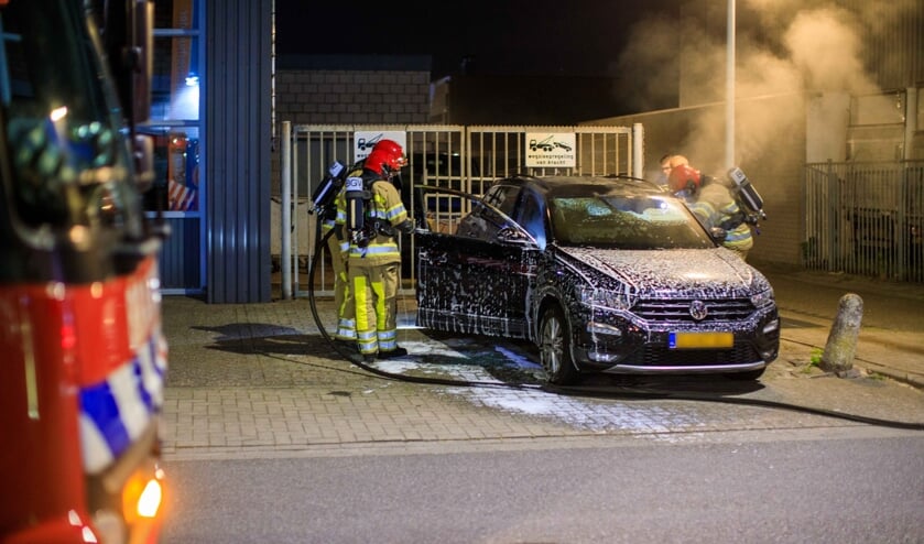 <p>De autobrand in het Havenkwartier mei vorig jaar. </p>