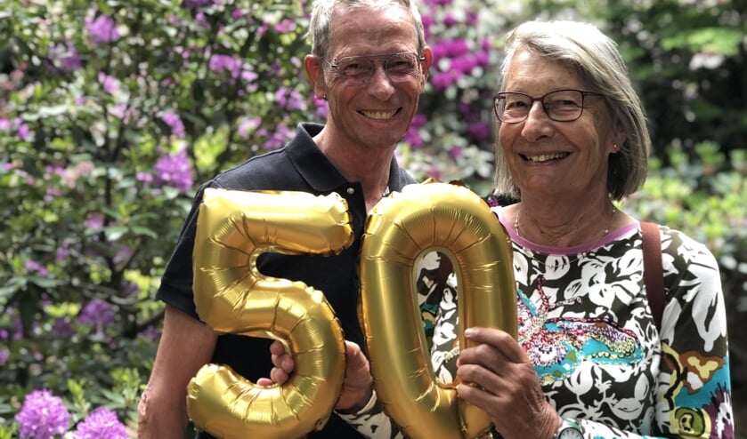 Aart en Dolly zijn al een halve eeuw getrouwd.