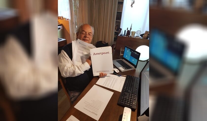 Het contract dat werd ondertekend om 24-uurs begeleiding te verzorgen.