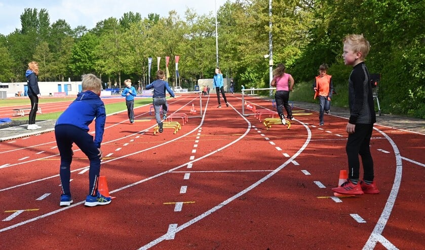 AV Zuidwal gaat met het geld ledverlichting aanbrengen en zonnepanelen plaatsen.