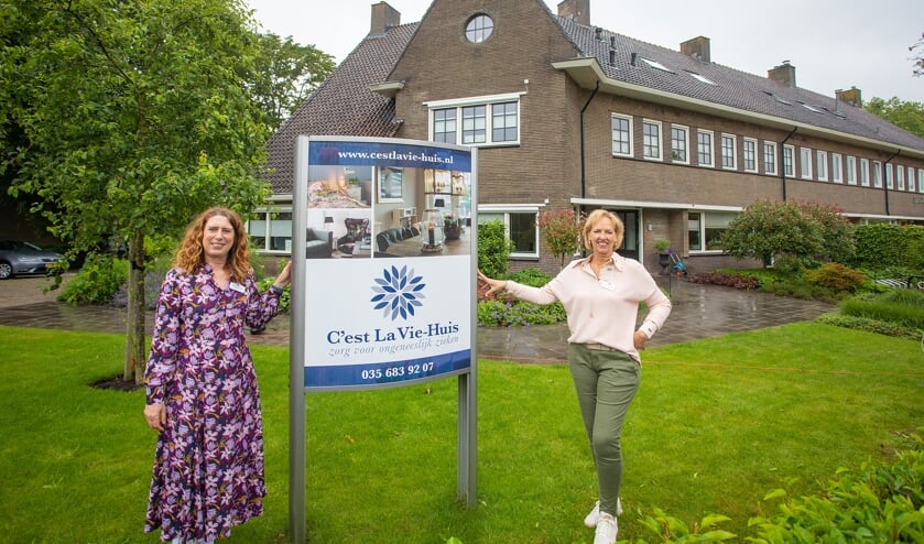Bestuurders Renée Kool (l) en Marina Bol. Zij zijn verantwoordelijk voor beleidsontwikkeling en uitvoering bij het C'est La Vie-Huis.