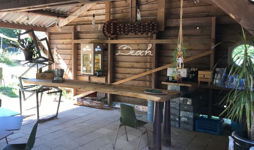 Bij Corona Beach waan je, volgens Paul, met een beetje fantasie je bijna in een tropisch oord.
