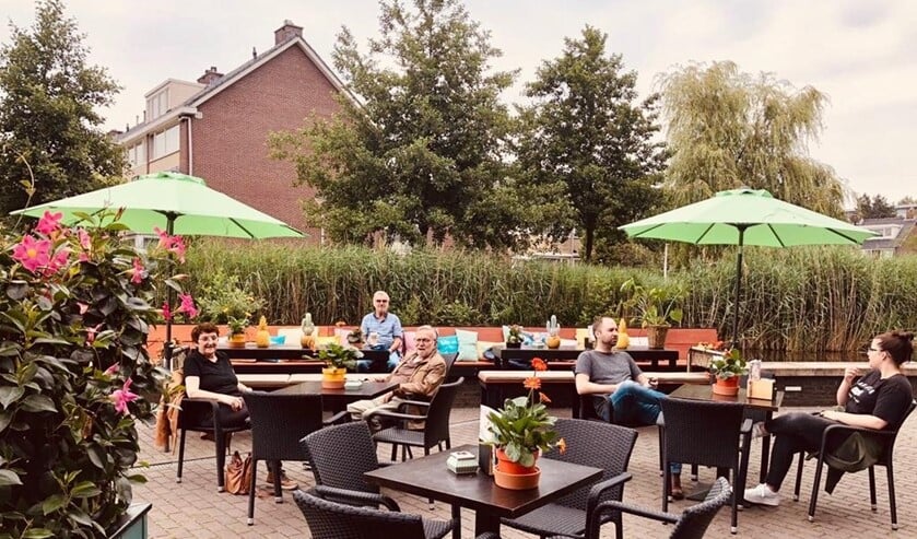 Het terras van Brasserie Drusius.