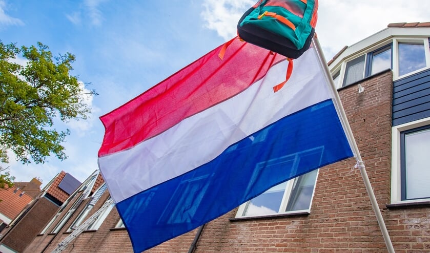 <p>Vandaag horen eindexamenleerlingen of ze geslaagd zijn.</p>