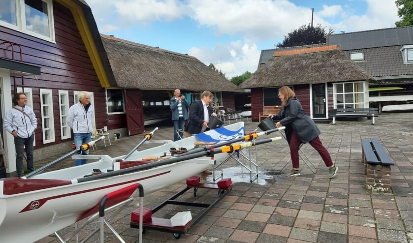 Doop van nieuwe boot 'Amstel'