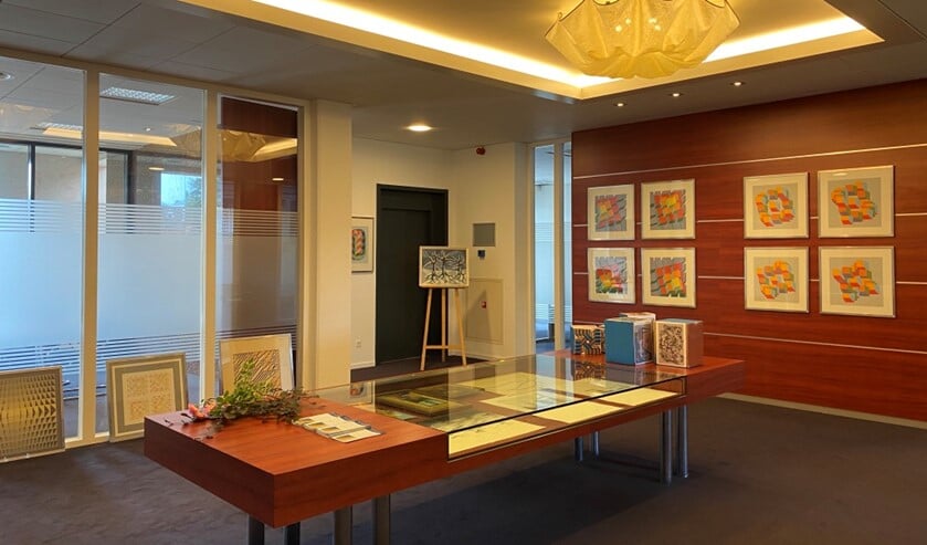 Een klein deel van de tentoonstelling in het voormalig pand van de Rabobank.