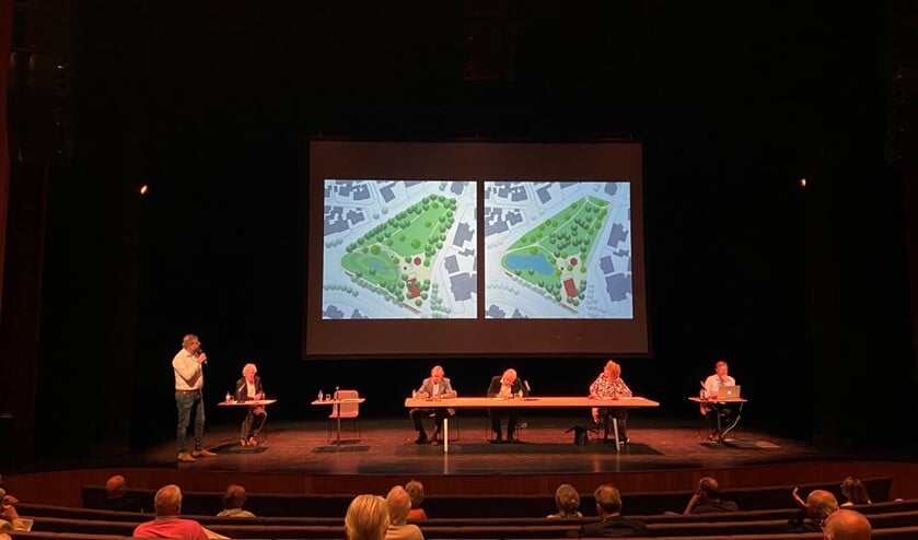 Larens Behoud sprak afgelopen zaterdag over het Brinkplan met haar leden in het theater van Singer Laren.