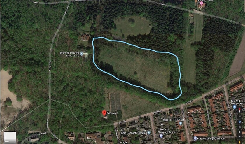 <p>De aanvraag voor de bouw van een appartementencomplex is gedaan voor het kavel dat blauw omlijnd is.</p>