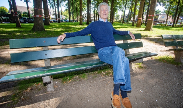 <p>Frank van der Wall Bake wil alle klachten over de herinrichting van de Brink en brullende auto's op het kruispunt gaan bundelen.</p>