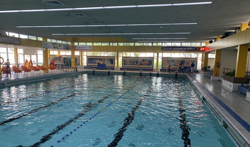 Het zwembad in Sportcentrum Wethouder F.B. Duran.