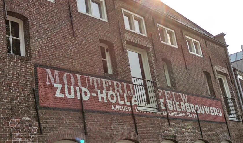 <p>De muurschildering in volle glorie.</p>