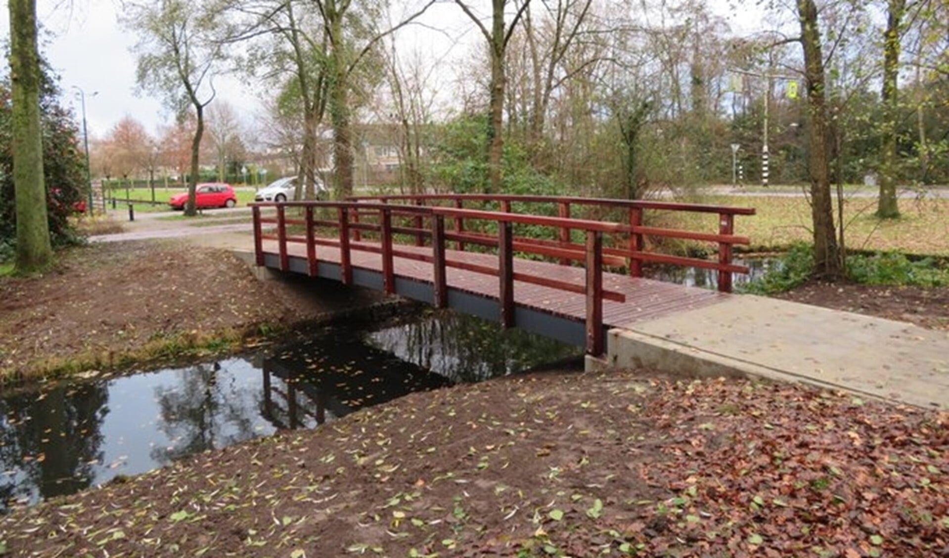 Nieuwe fiets- en voetgangersbrug tussen de Rietgors en Patrijzenhof.