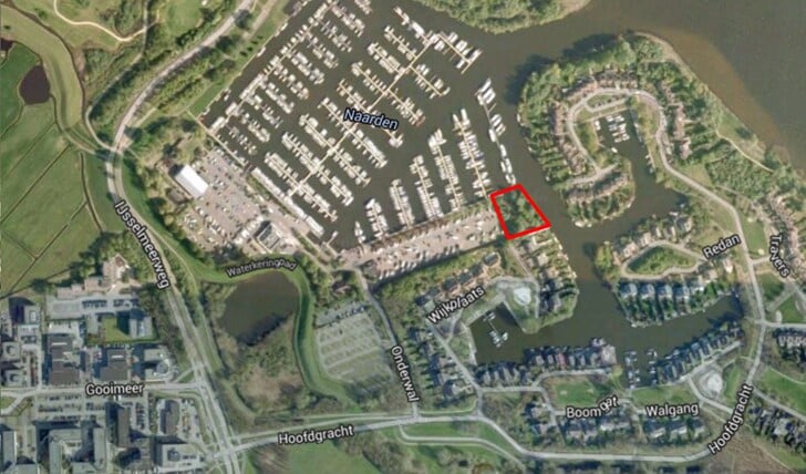 Het meest potentiële plangebied voor de woningen nabij de Jachthaven in het Naarderbos.
