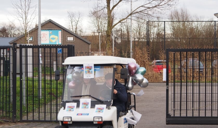 <p>Toeren door Weesp langs allemaa</p>