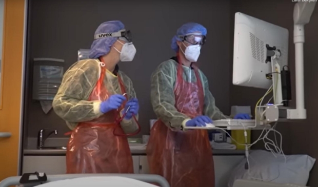 <p>Een beeld uit de docudrama, die uit het perspectief van de patiënt is gefilmd.</p>