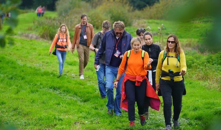 <p>Op 3 juli hebben wandelaars met de Waterlinie Wandeltocht aan de Zuiderzee keuze uit drie afstanden: de Vestingroute, Naardermeerroute en Zuiderzeeroute. </p>