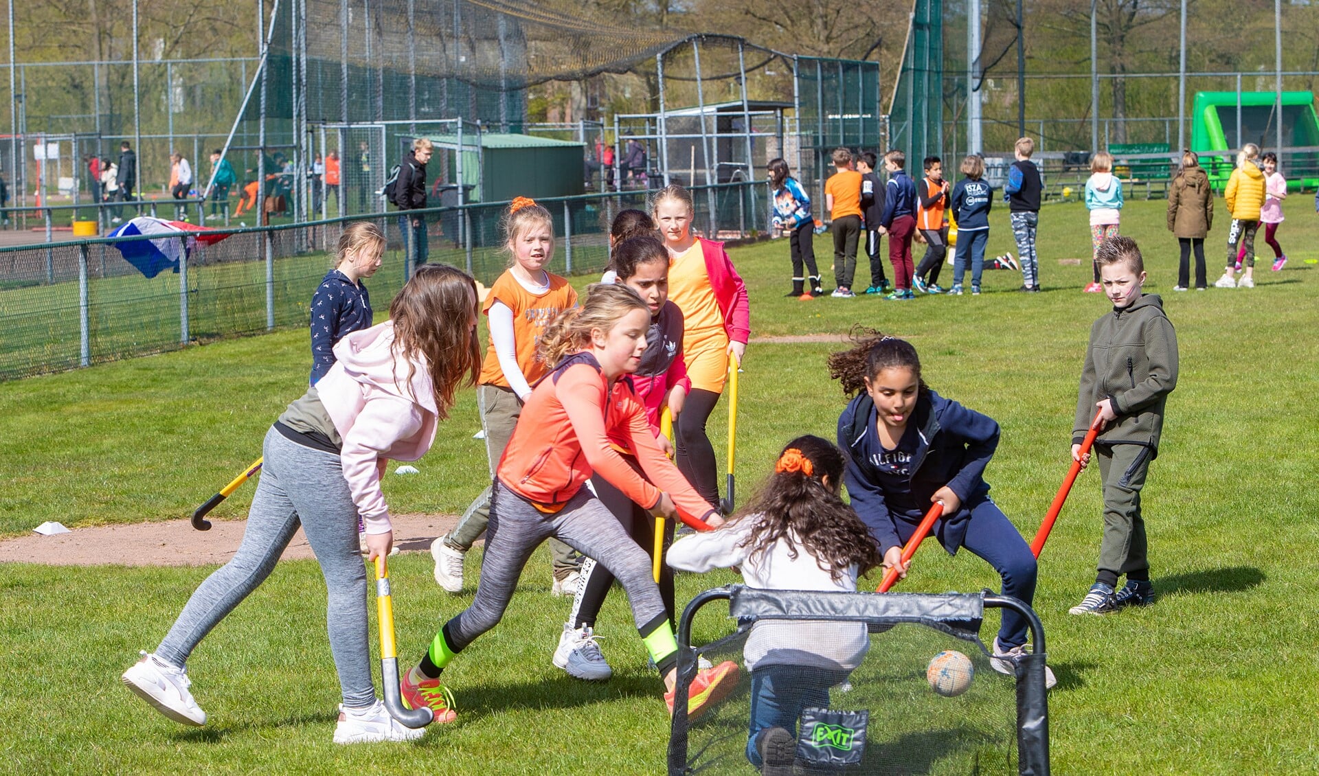 Leerlingen van De Springplank hadden hun Koningsspelen bij Base- en Softbalvereniging De Zuidvogels.