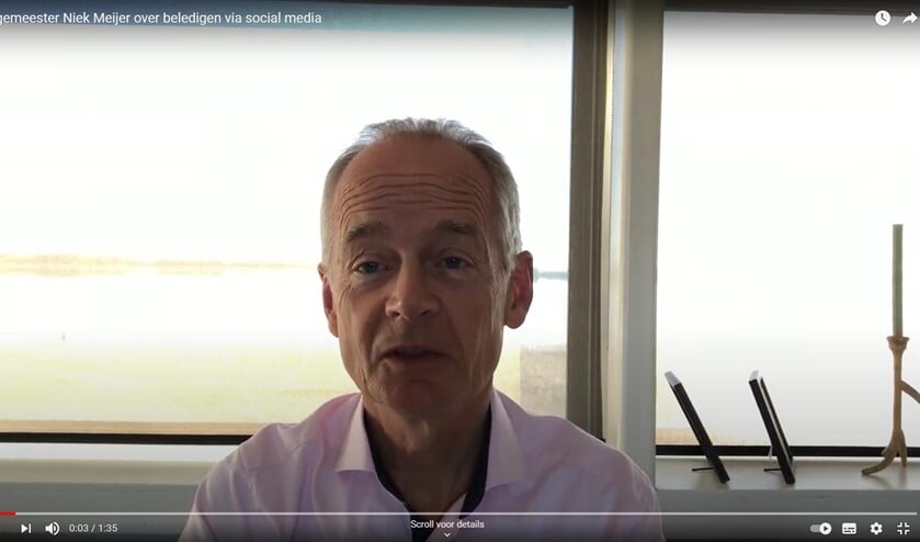 <p>Burgemeester Niek Meijer vertelt in zijn vlog over de beschuldiging.</p>