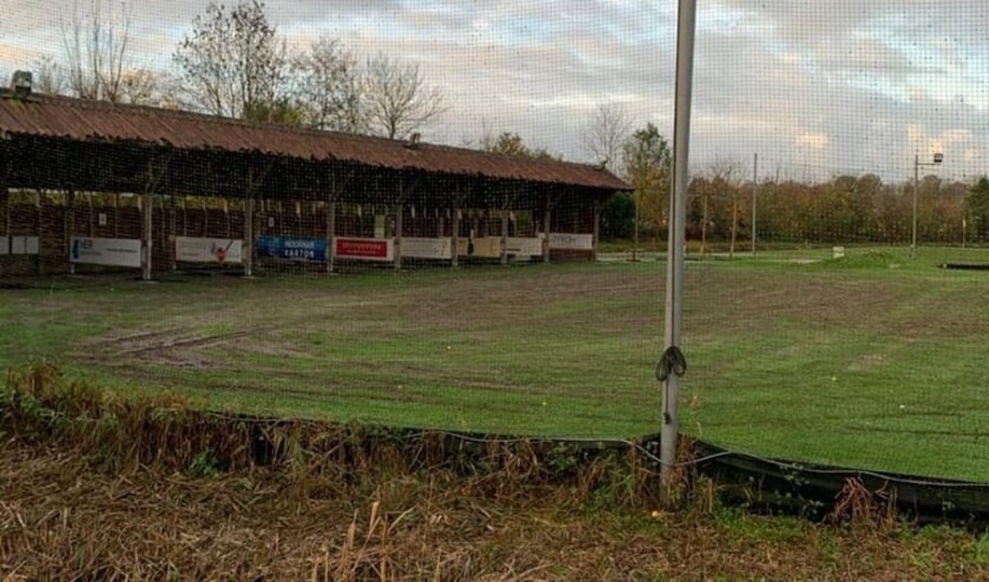 Op deze plek zouden de lodges moeten komen.