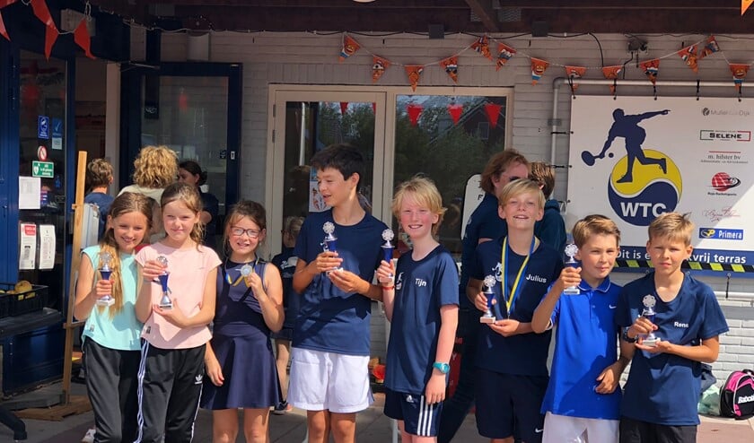 <p>Winnaars Rebecca, Meike, Fiene, Joep, Tijn, Julius, Roman en Rens.</p>