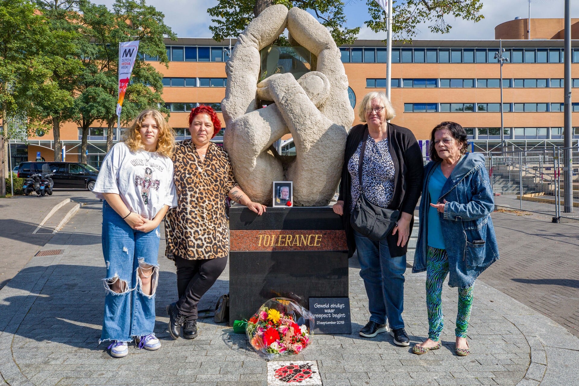 Van links naar rechts: Anouk en Nathalie van der Laan, Willie van der Jagt en Maja Bor.