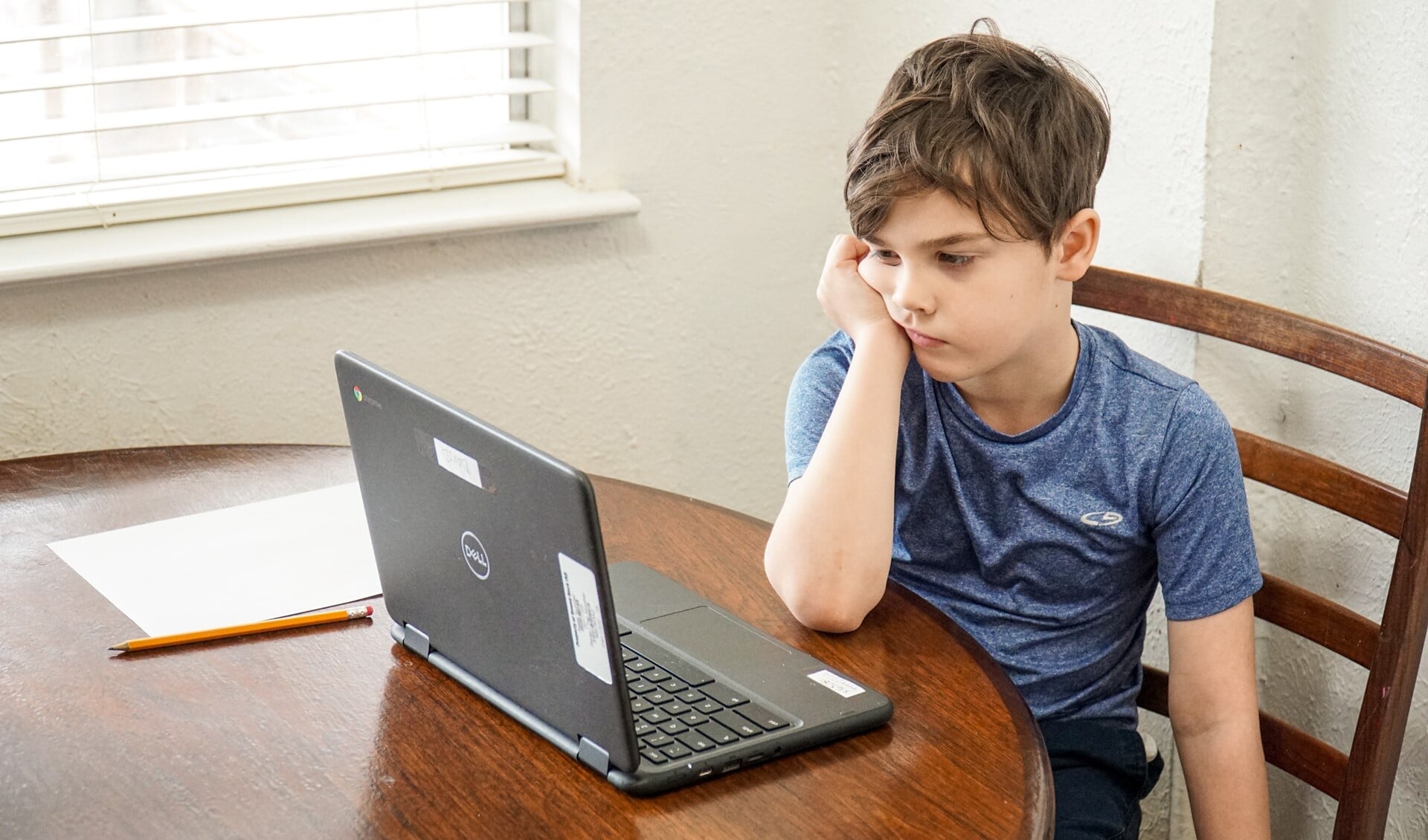 Online praten met een buddy helpt kinderen van gescheiden ouders.
