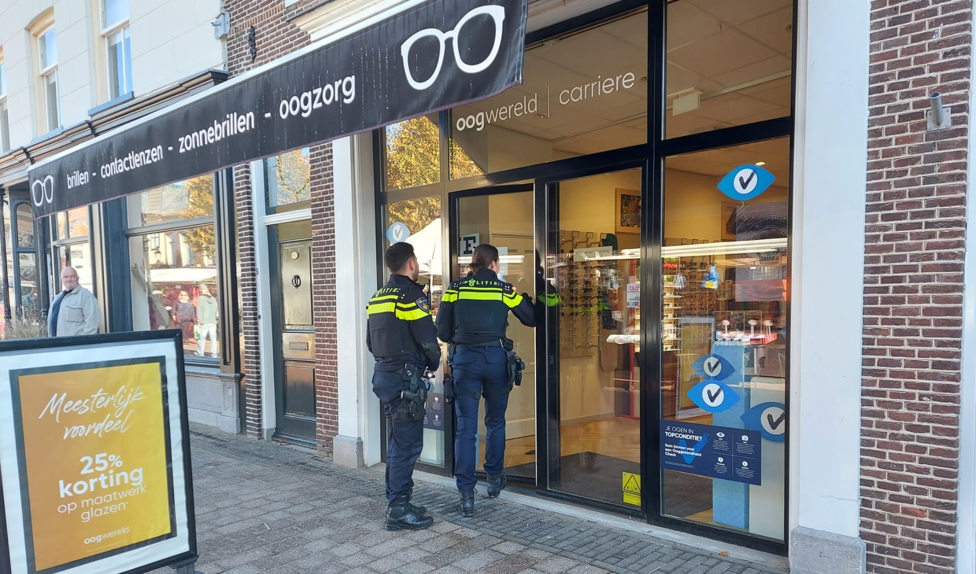 Overval brillenwinkels aan Nieuwstraat; één dader opgepakt | Al nieuws uit Weesp