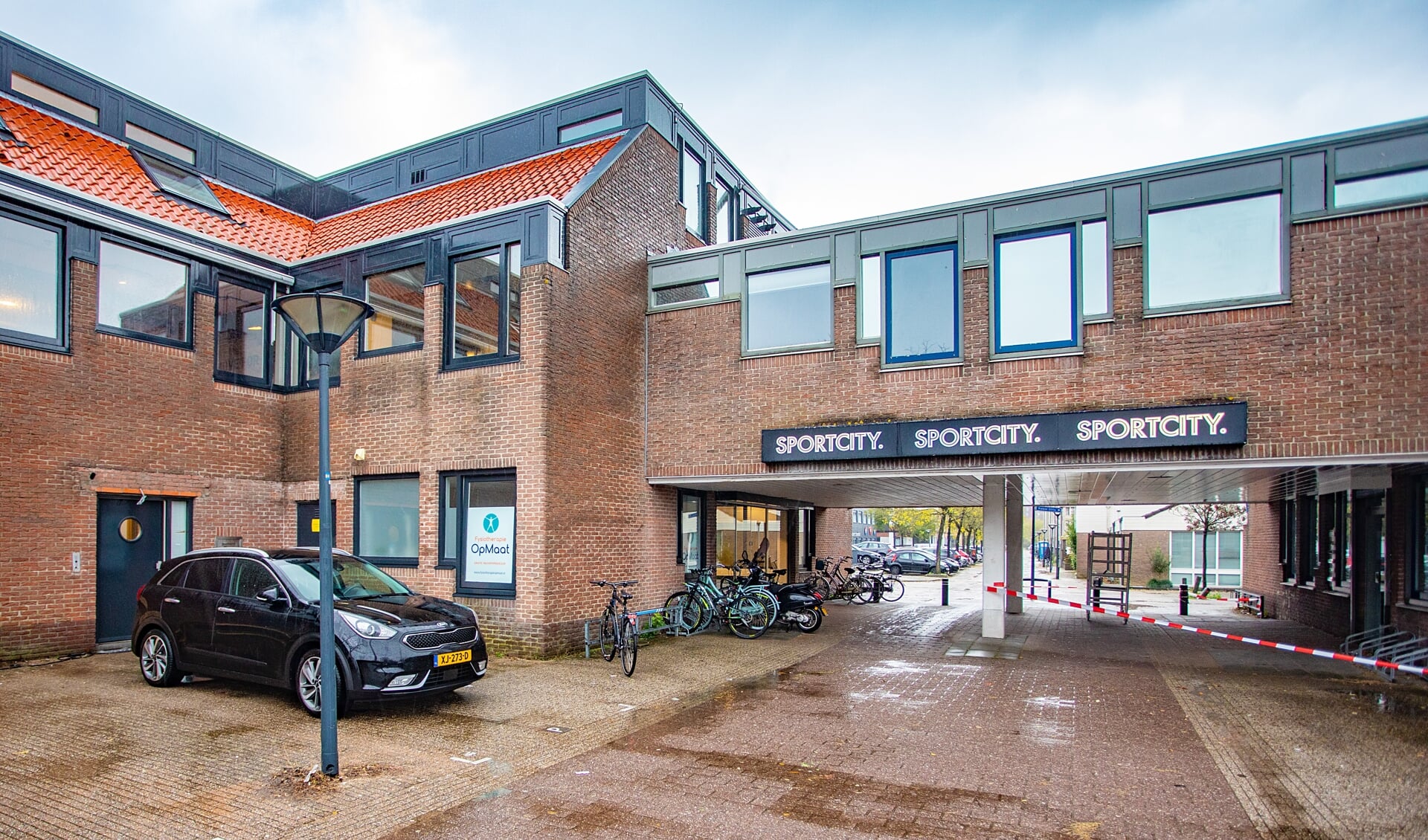 SportCity Huizen aan de Huizermaatweg.