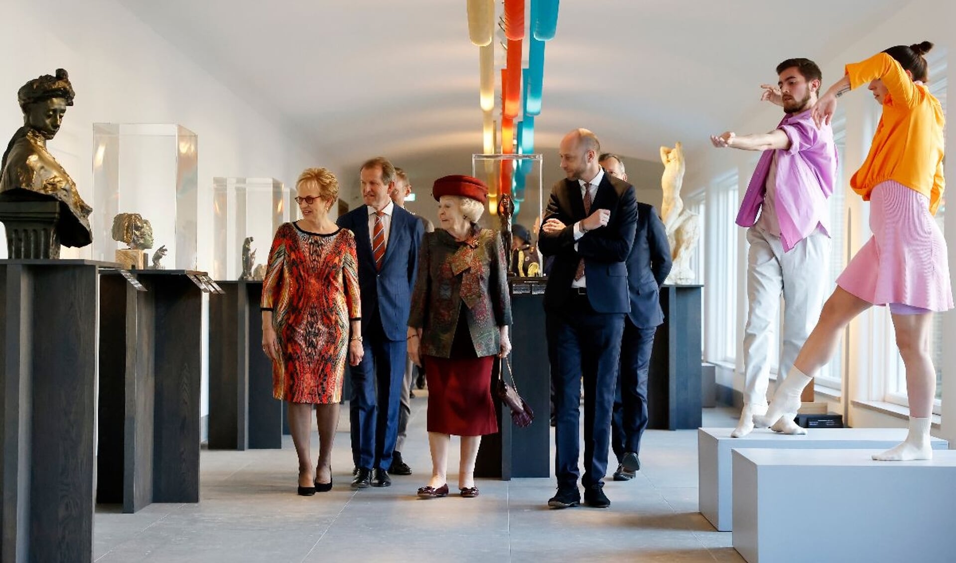 Els Blokker, Jan Rudolph de Lorm, Prinses Beatrix en Evert van Os in Singer Laren