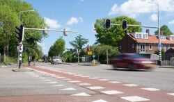 Nieuwe verkeerslichten op kruispunt Van Houtenlaan/Van Houten Industriepark