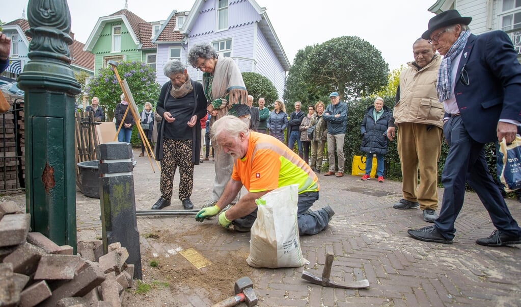 Tolv snublesteiner lagt i Bussum og Naarden Alle nyheter fra Bussum