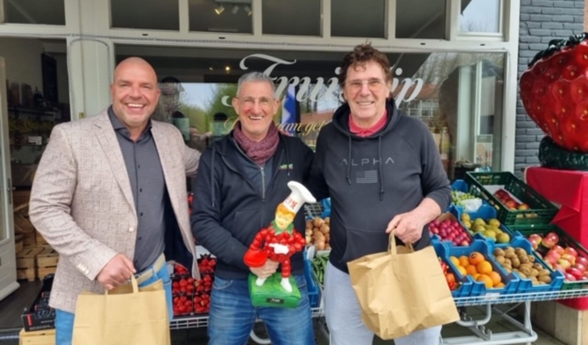 V.l.n.r.: Andy van der Meijde, Johan Boerekamps en Willem van Hanegem