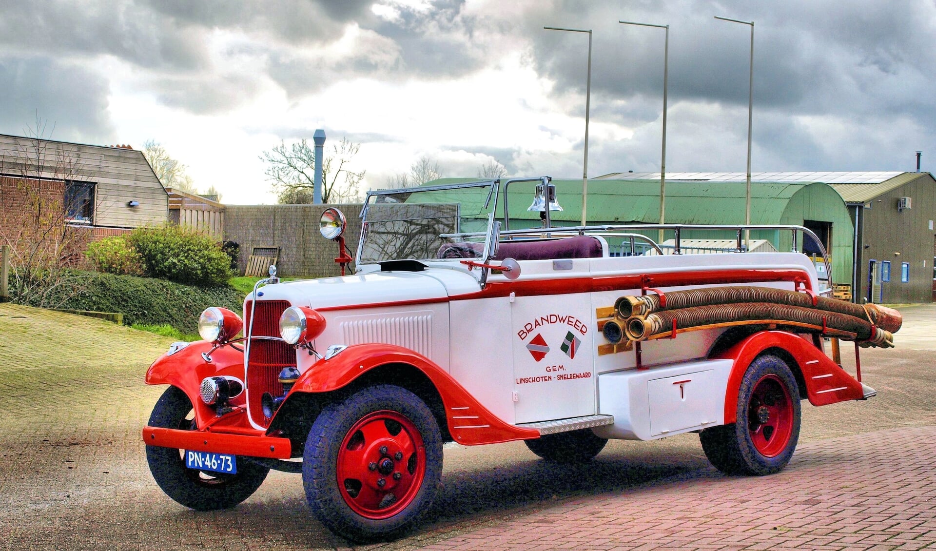 Antieke brandweerauto van Van Leersum. Te zien op Hilversum On Wheels. 