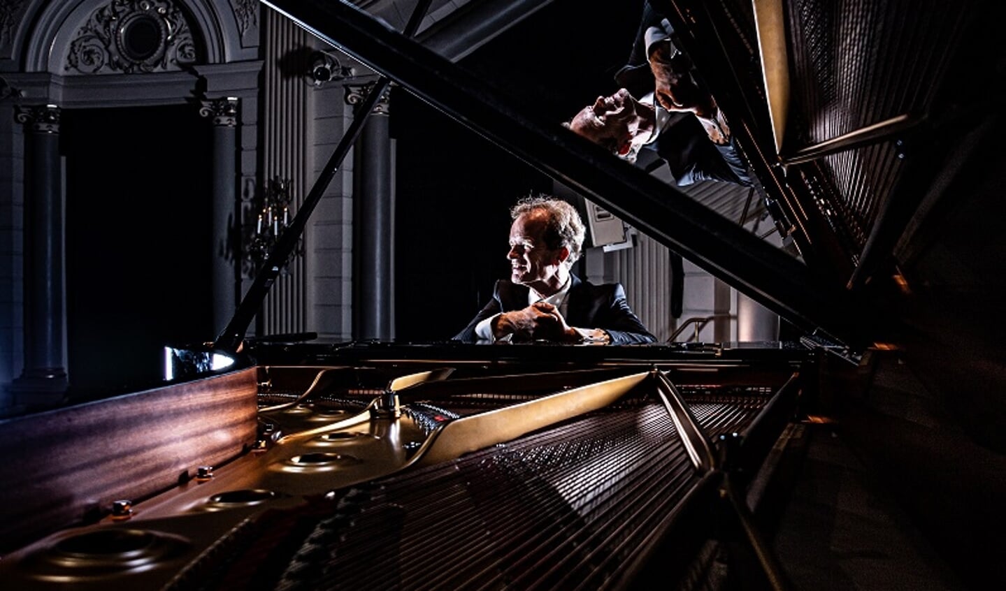 Pianist Bert van den Brink.