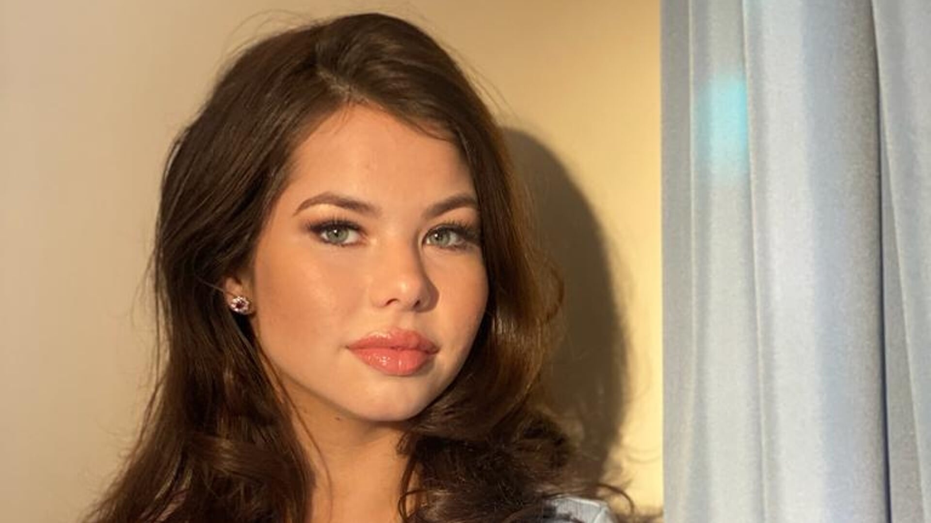 De Bussumse Romi Bottemanne (17) heeft het tot de finale geschopt van de Miss Beauty of Noord-Holland 2023 competitie.
