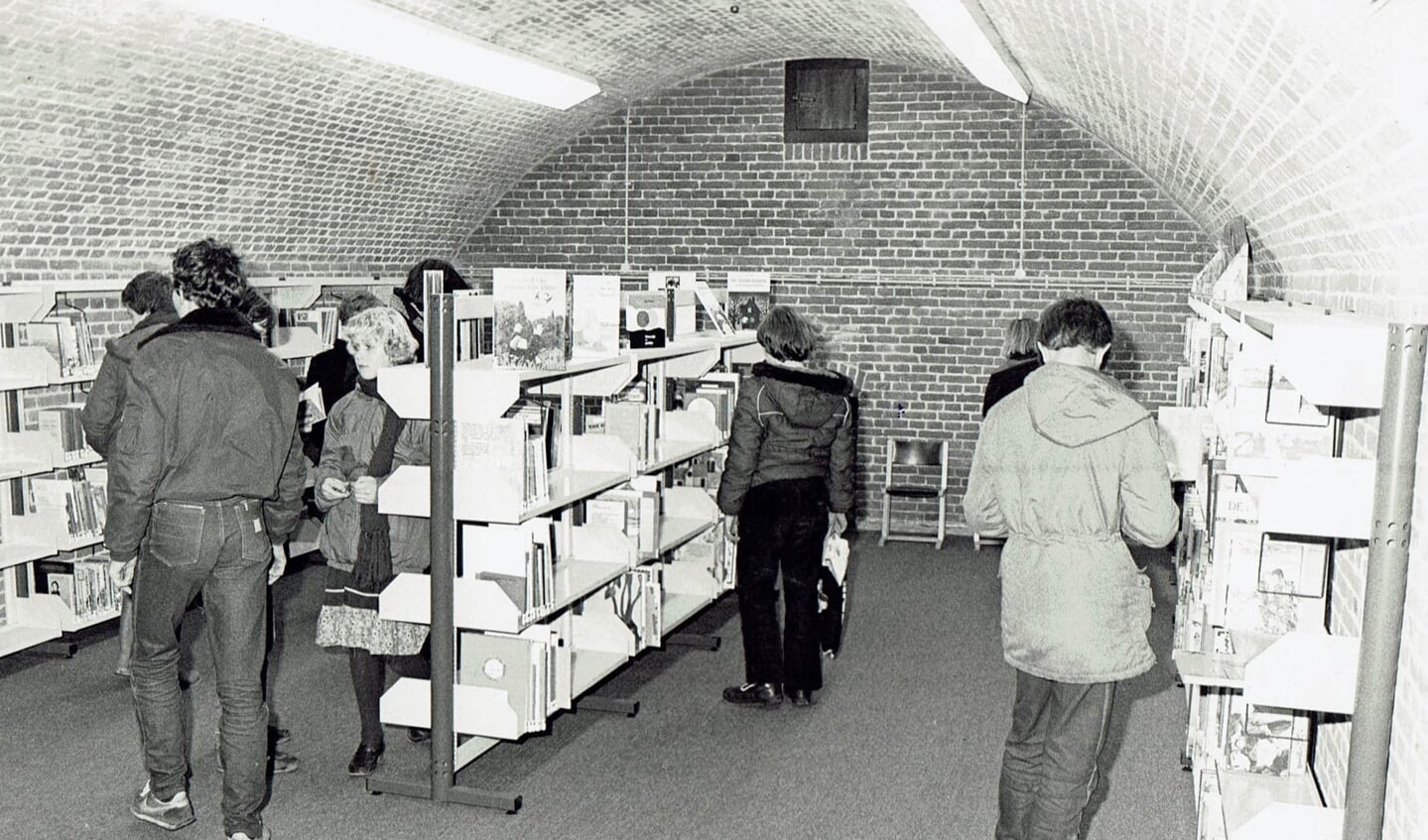 De bibliotheek in 1981.