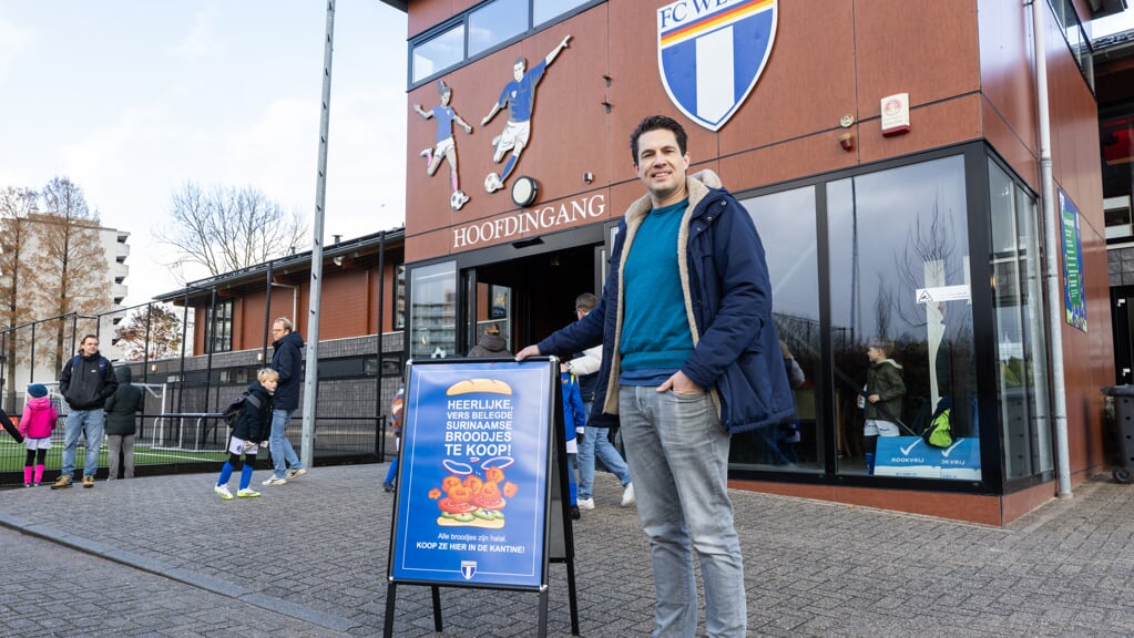 Hilco Klinkert is vrijwilliger in het communicatieteam van FC Weesp.