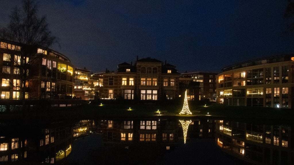 In Weesp is het Donkere Dagen Offensief van start gegaan.