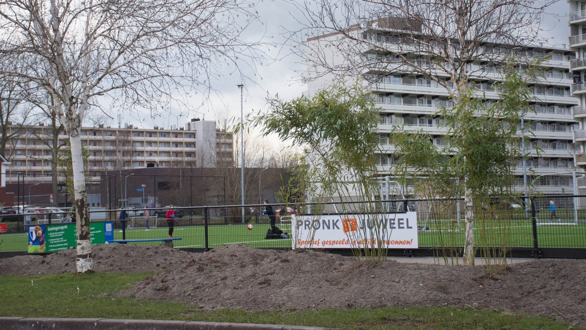 De accommodatie van FC Weesp wordt een stuk groener.