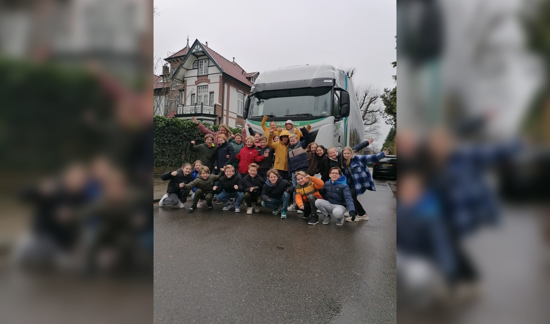 Leerlingen van de Koningin Emmaschool.
